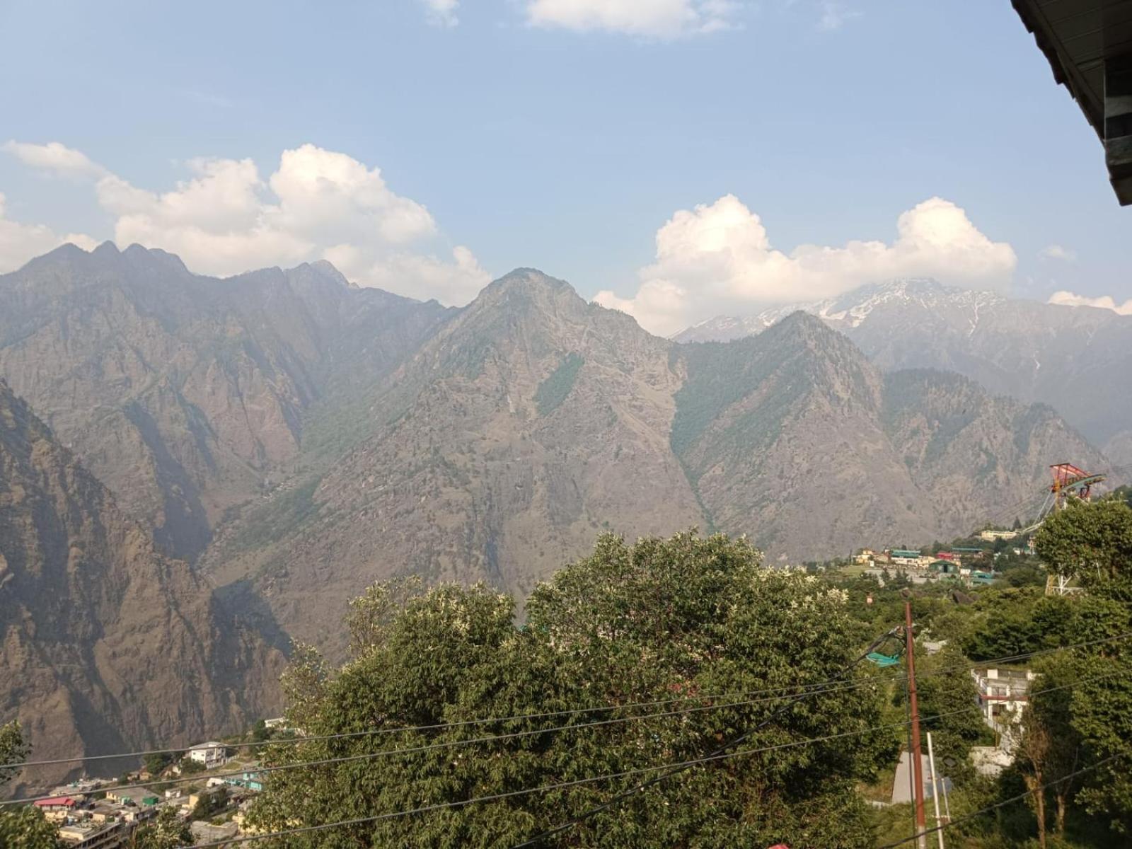 Sleeping Beauty Hotel Moutain View Property Joshimath Exterior photo