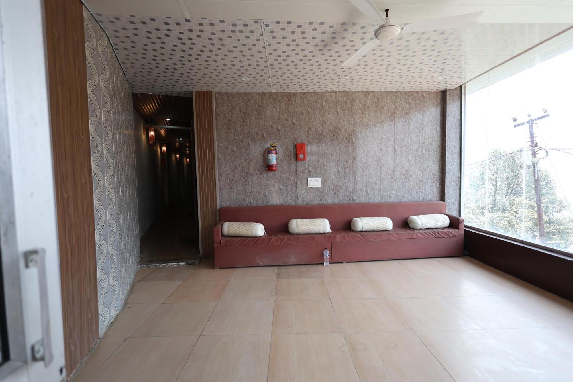 Sleeping Beauty Hotel Moutain View Property Joshimath Exterior photo